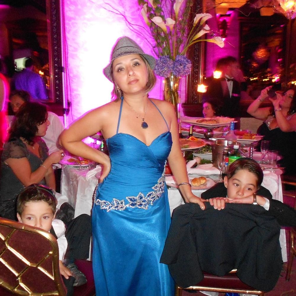 Meet your Posher, Raya